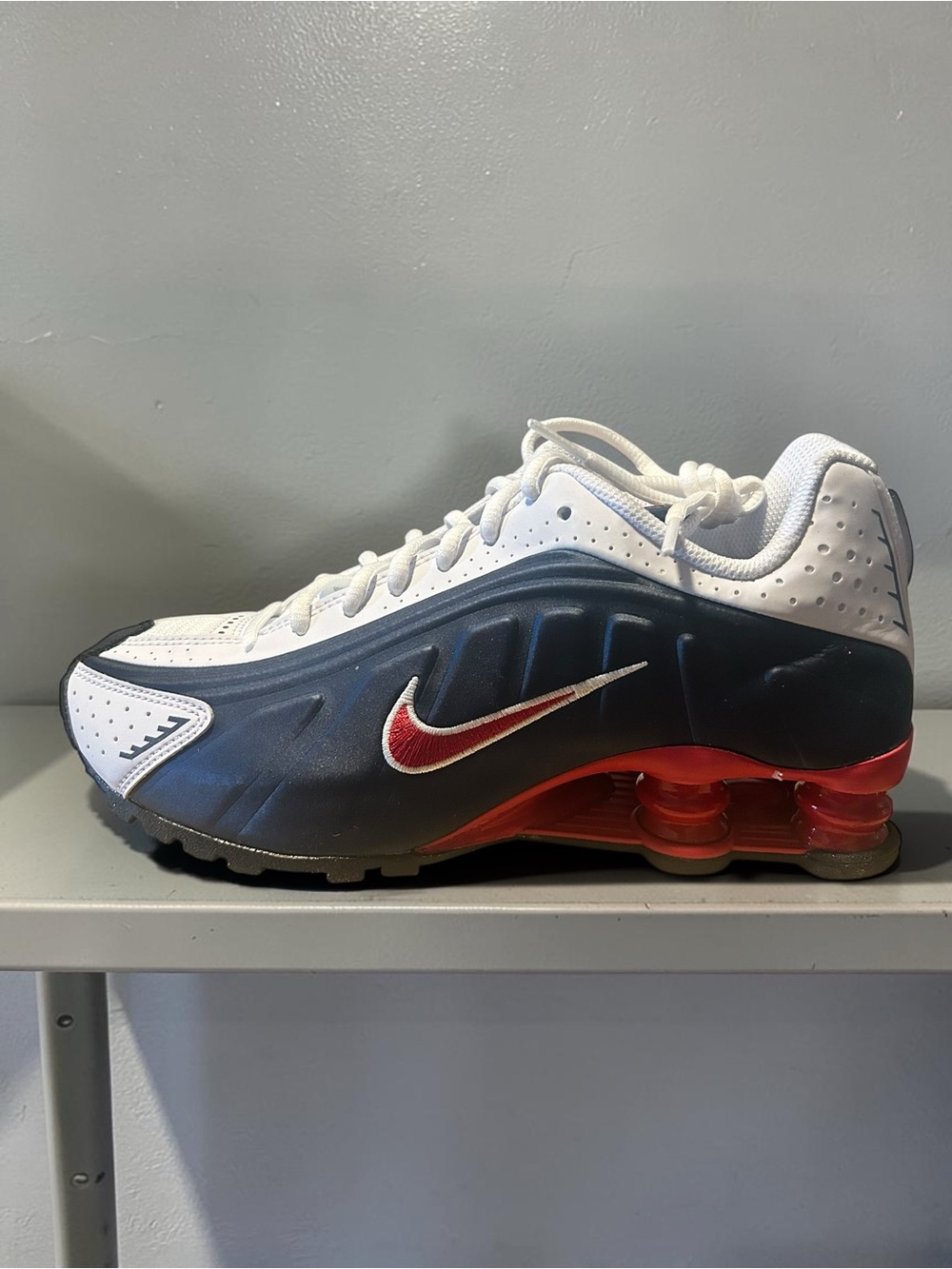 Nike Shox R4 "USA" (Midnight Navy/Gym Red/White)